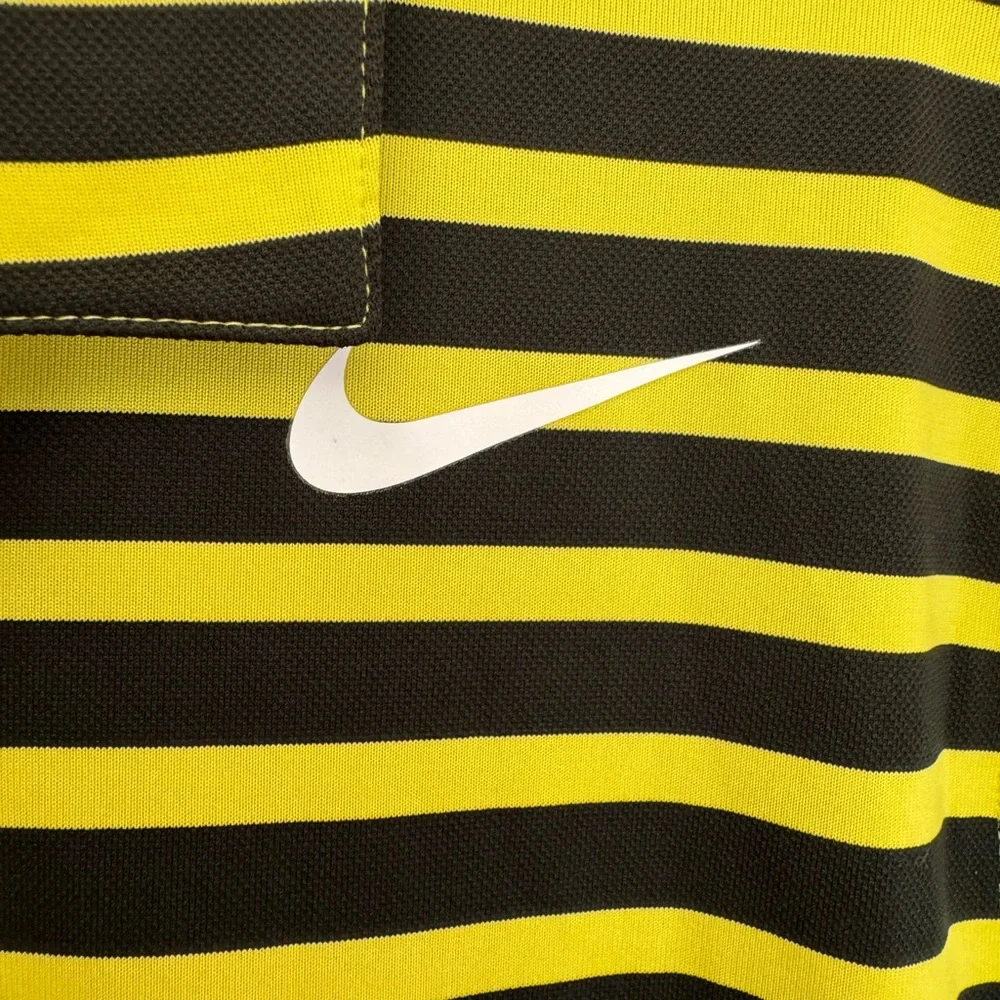 Men's Nike Golf Dri-Fit Short Sleeve Polo, Size Medium, Black & Yellow Striped - Picture 7 of 10